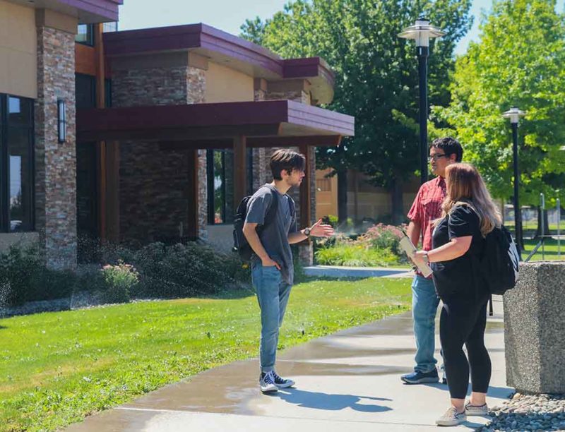 Students on YVC's Grandview campus