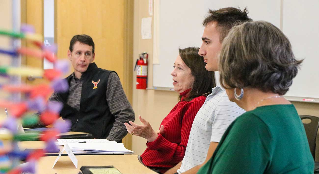 Senator Cantwell visits with YVC faculty and students in a roundtable discussion