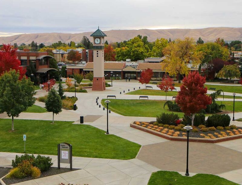 Yakima Campus courtyard
