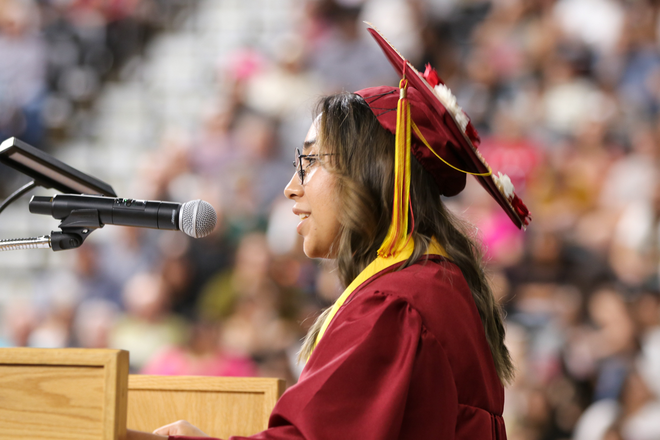 Student Abigail Moran delivers the student commencement address.